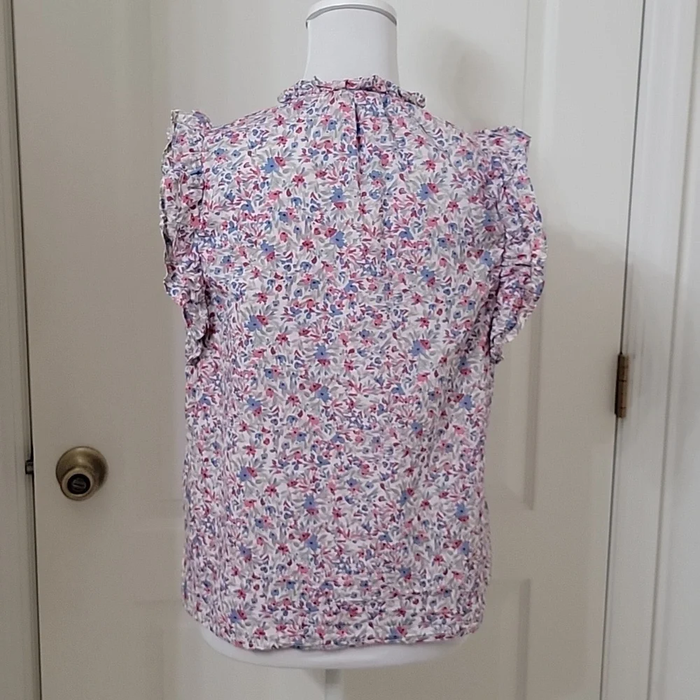 BB Dakota by Steve Madden, Size M Floral Ditzy Patterned Cap Sleeve Top, EUC